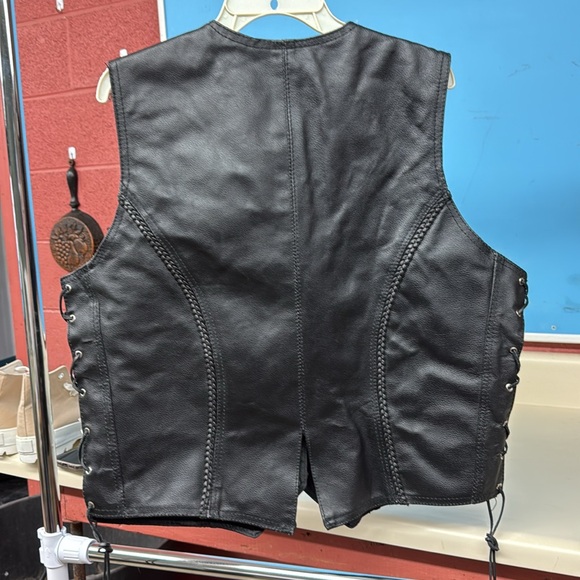 Alpha Cycle Gear Women Leather Vest, Size XL, NWOT, MAKE AN OFFER!!! - Picture 5 of 8